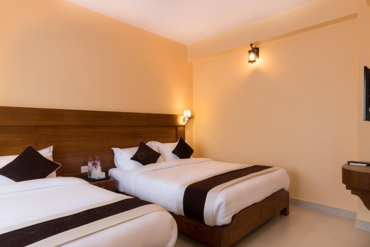 Hotel Lake Shore 포카라 외부 사진