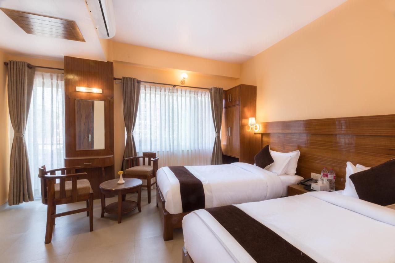 Hotel Lake Shore 포카라 외부 사진