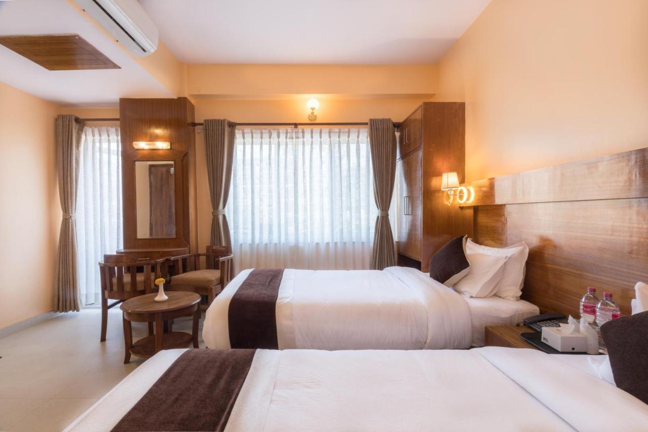 Hotel Lake Shore 포카라 외부 사진