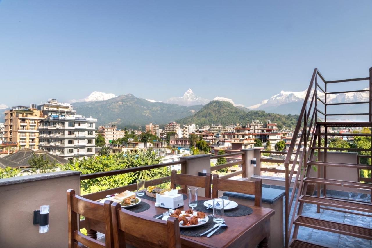 Hotel Lake Shore 포카라 외부 사진