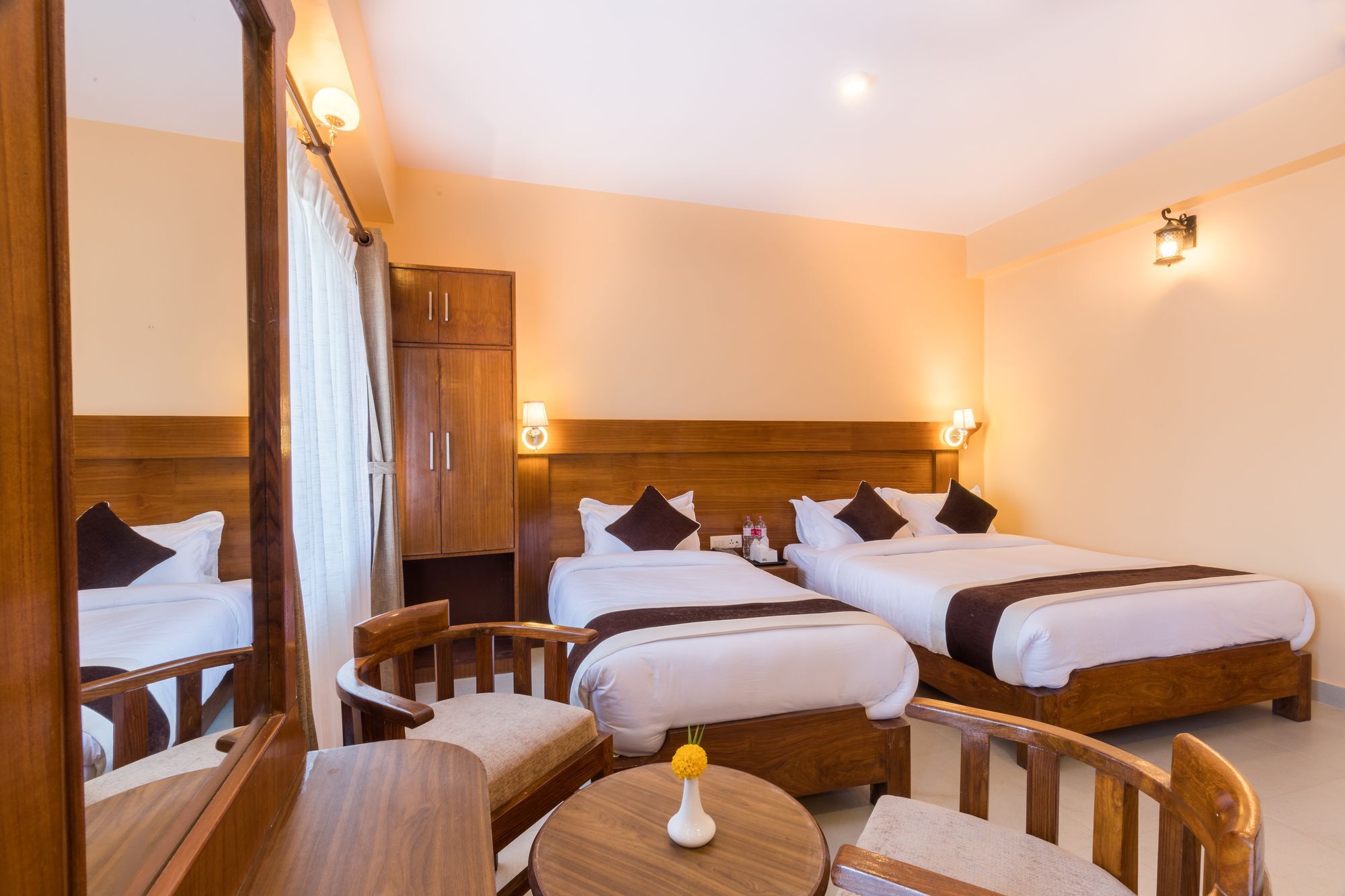 Hotel Lake Shore 포카라 외부 사진